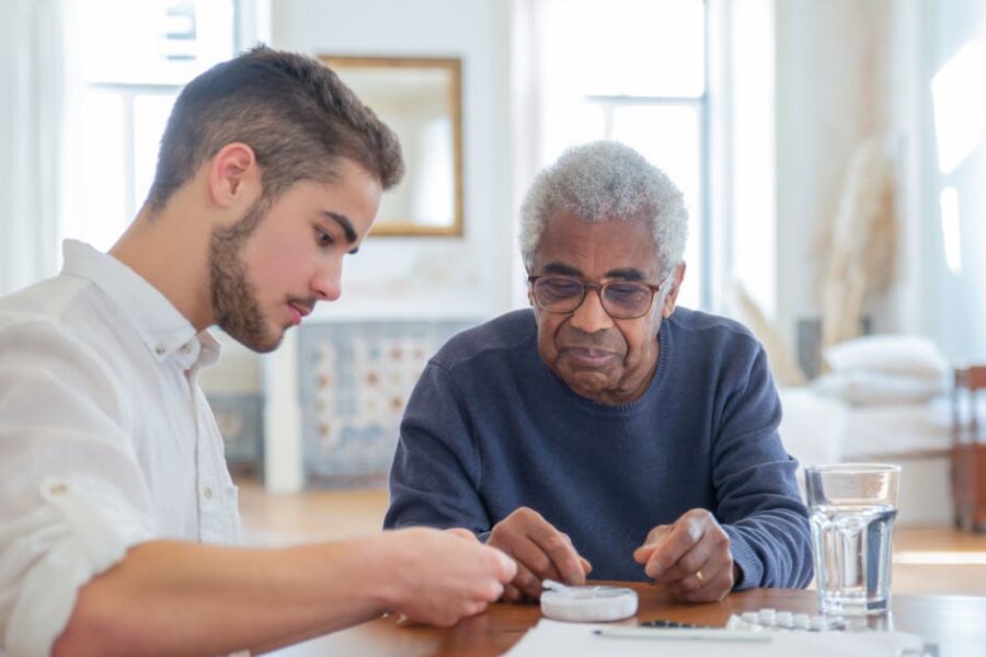 Dementia often begins with subtle changes that are easy to miss. Recognizing early signs helps protect safety, independence, and well-being.